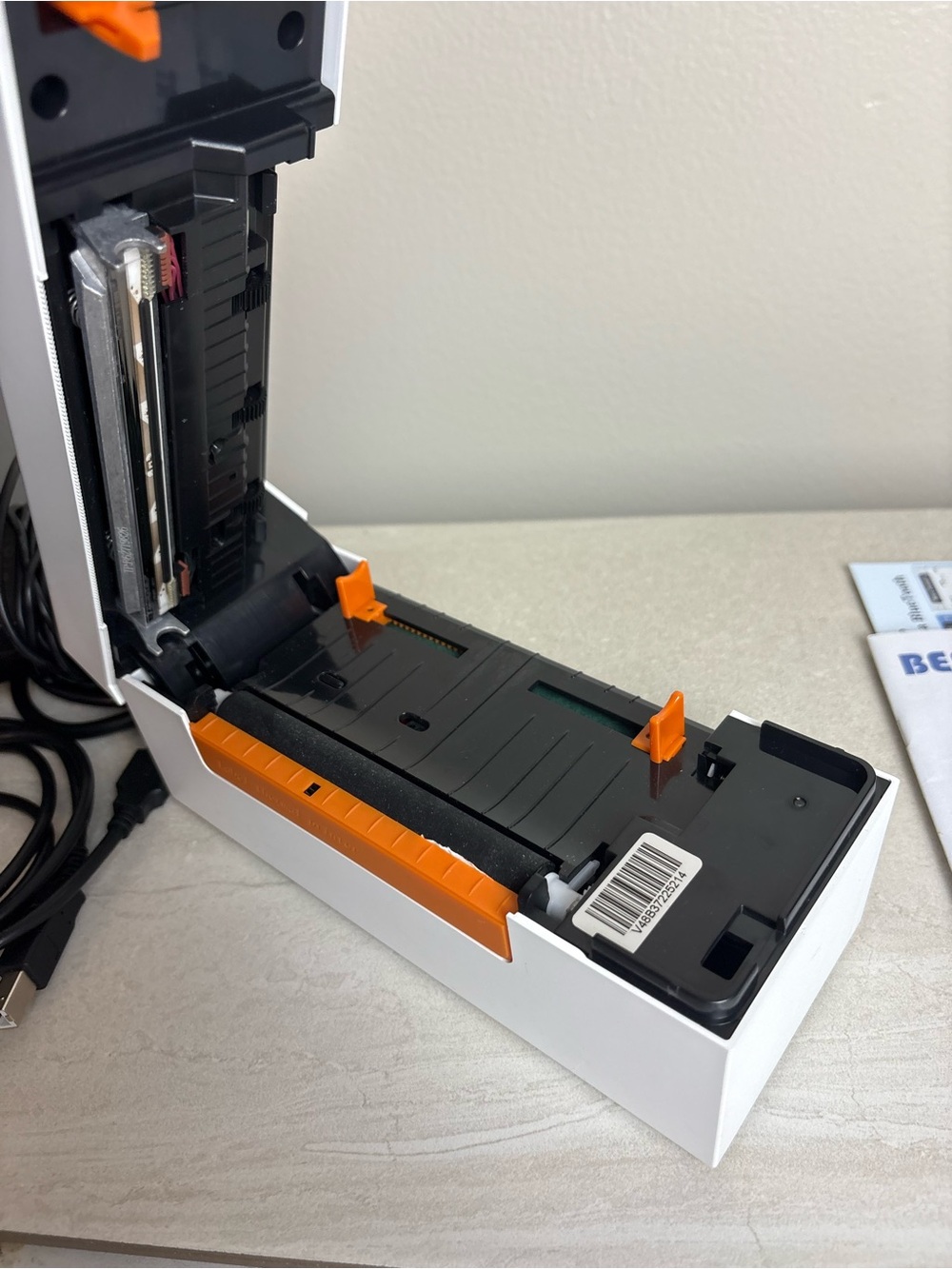 BEEPRT Thermal Label Printer-Like new - Picture 5 of 5